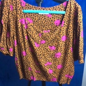 Elodie Size XL. Leopard print with pink flowers. Sweetheart neck.